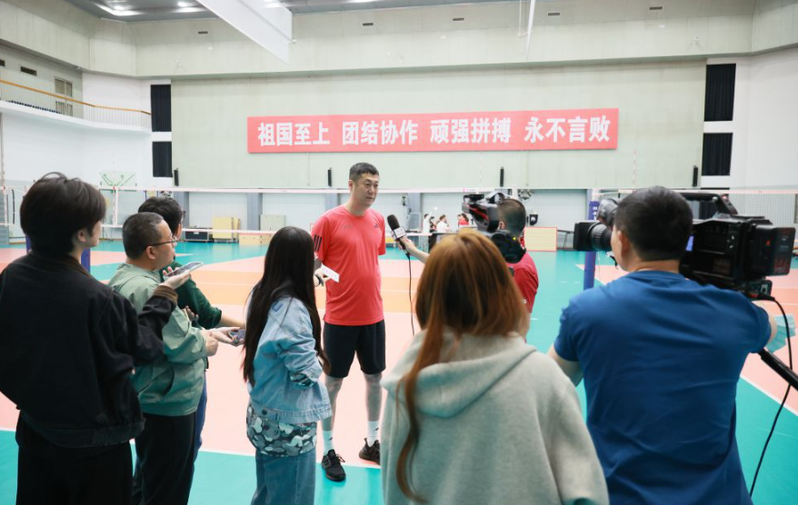 华体会电竞经典比赛集锦与战绩回顾